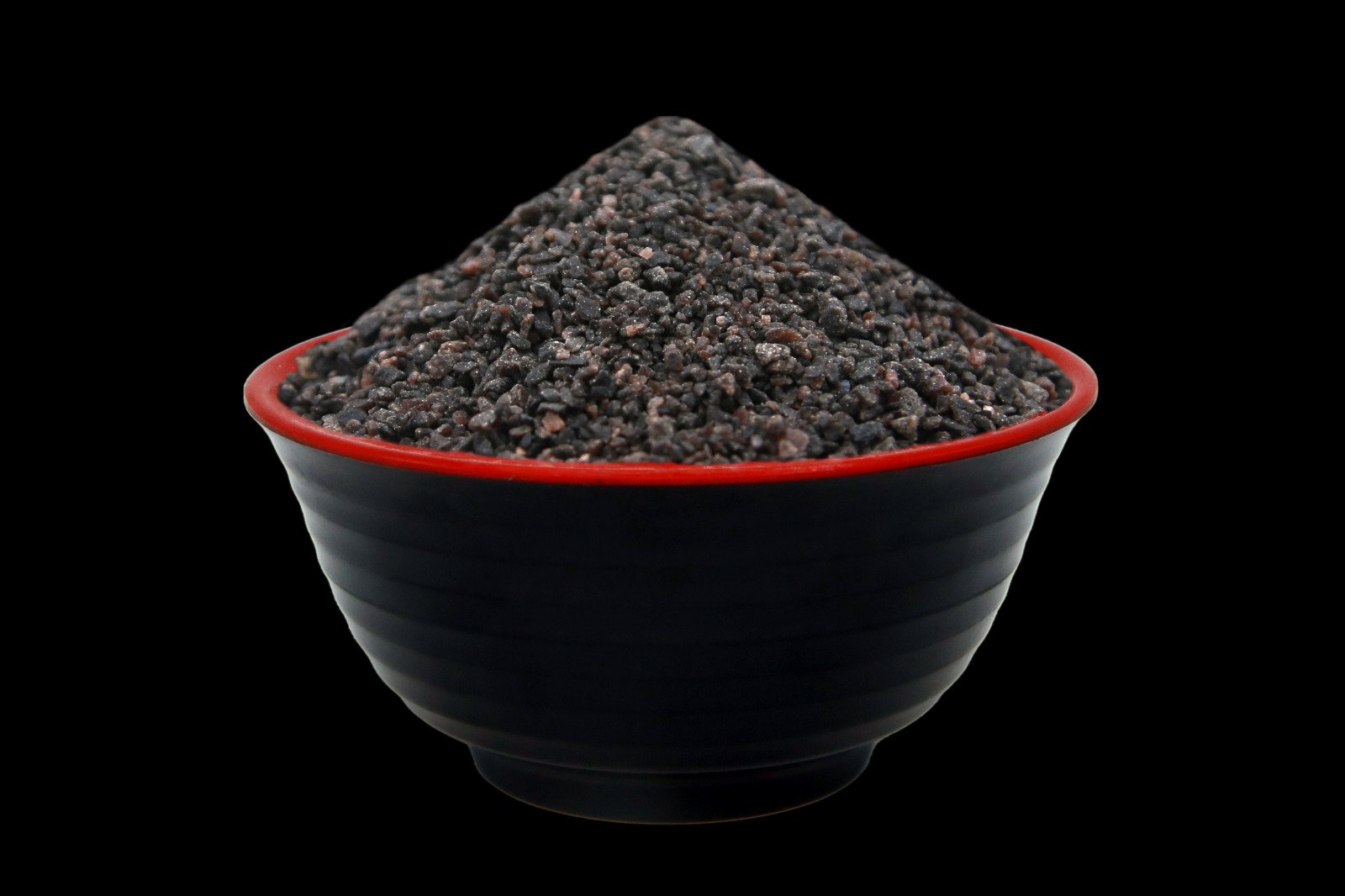 Black Salt Granules 1–2mm Himalayan salt in a bowl