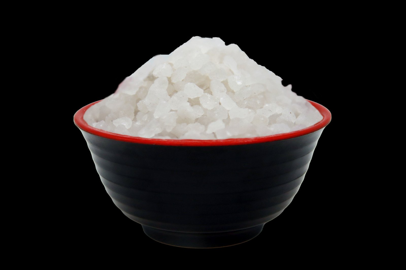 Crystal White Granules 2–5mm Himalayan salt in a bowl