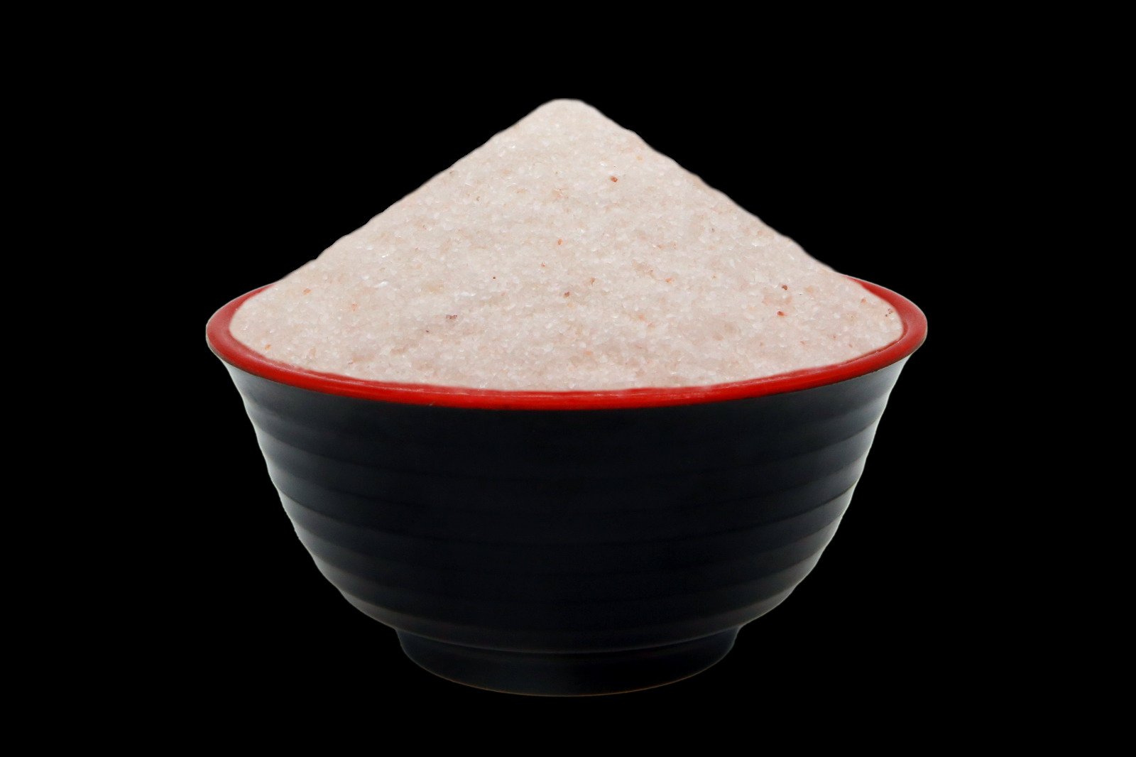 Light Pink Salt – Fine Himalayan salt in a bowl